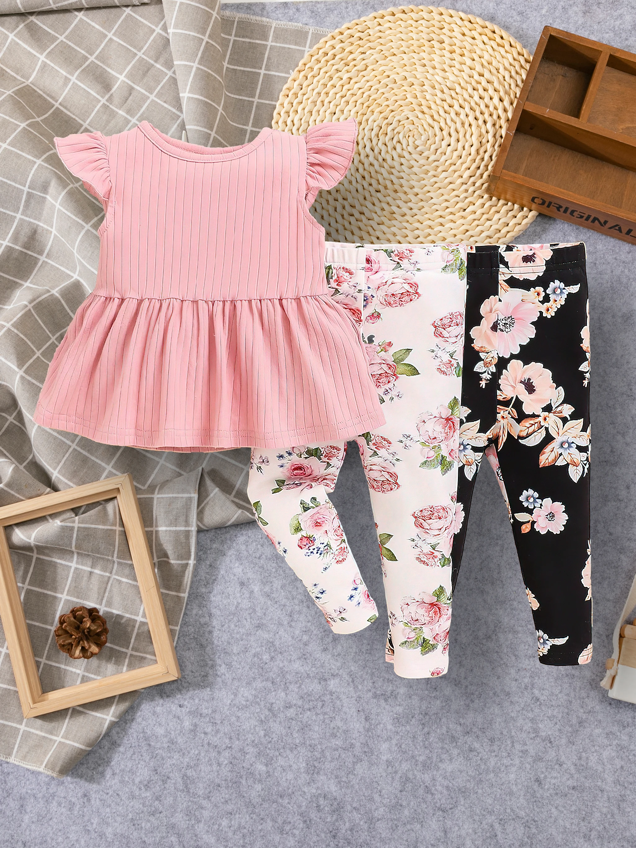 Pink flying sleeve top and casual pants suit, baby clothes, cute and lively style, skin friendly soft, suitable for outdoor