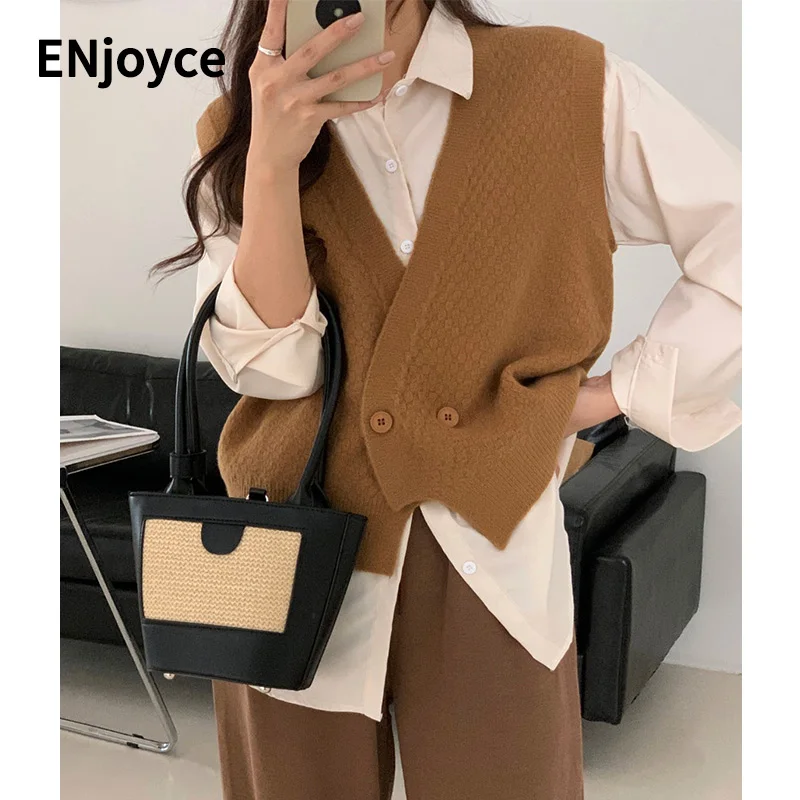 Women Knitted Vest Waistcoat Y2K Streetwear Korean Fashion Thin Sleeveless Sweater Ladies Cropped Knitwear