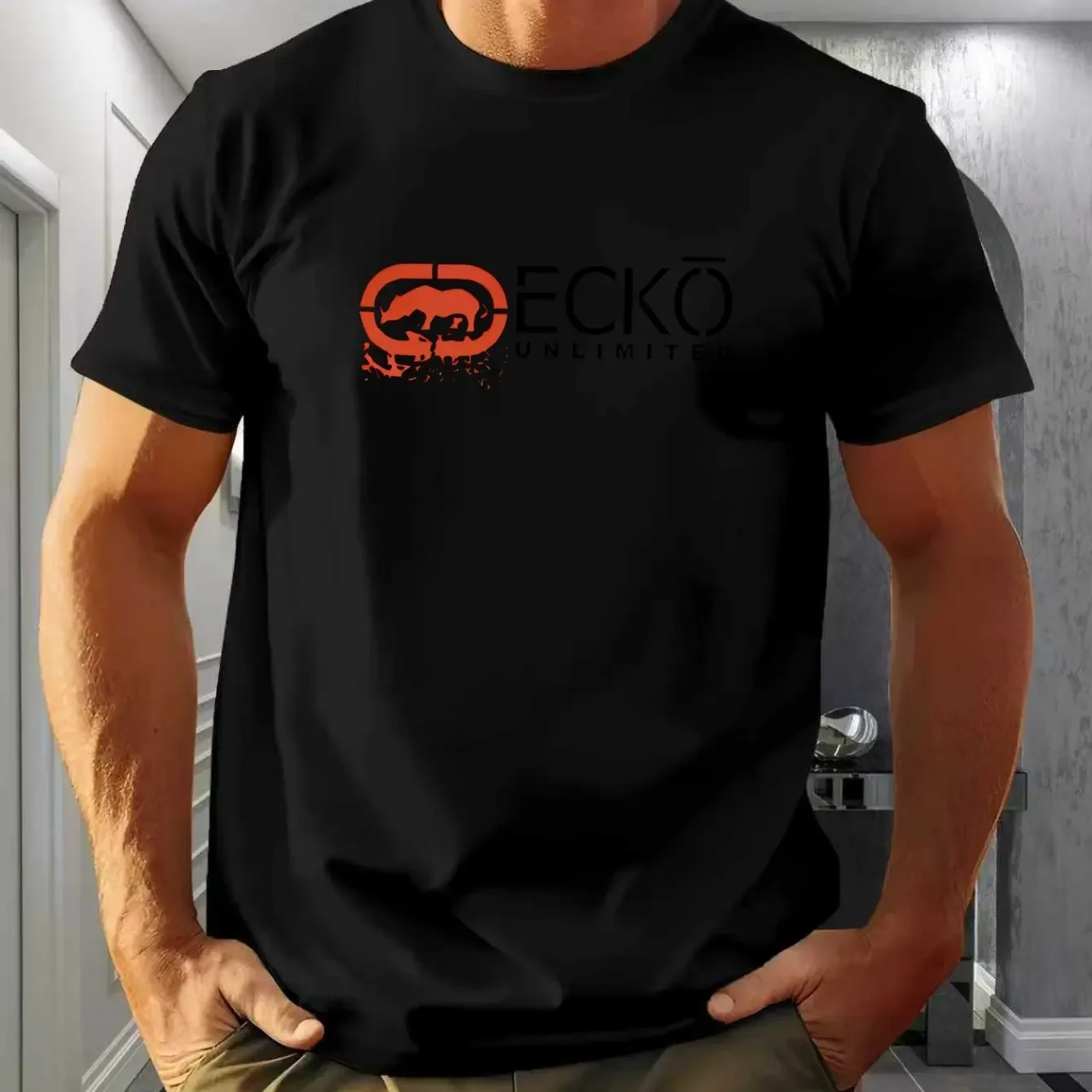 ECKO UNLIMITED Men'S Short-Sleeve T-Shirt with Rhino Print Featuring a Vintage American Round Neck That Showcases
