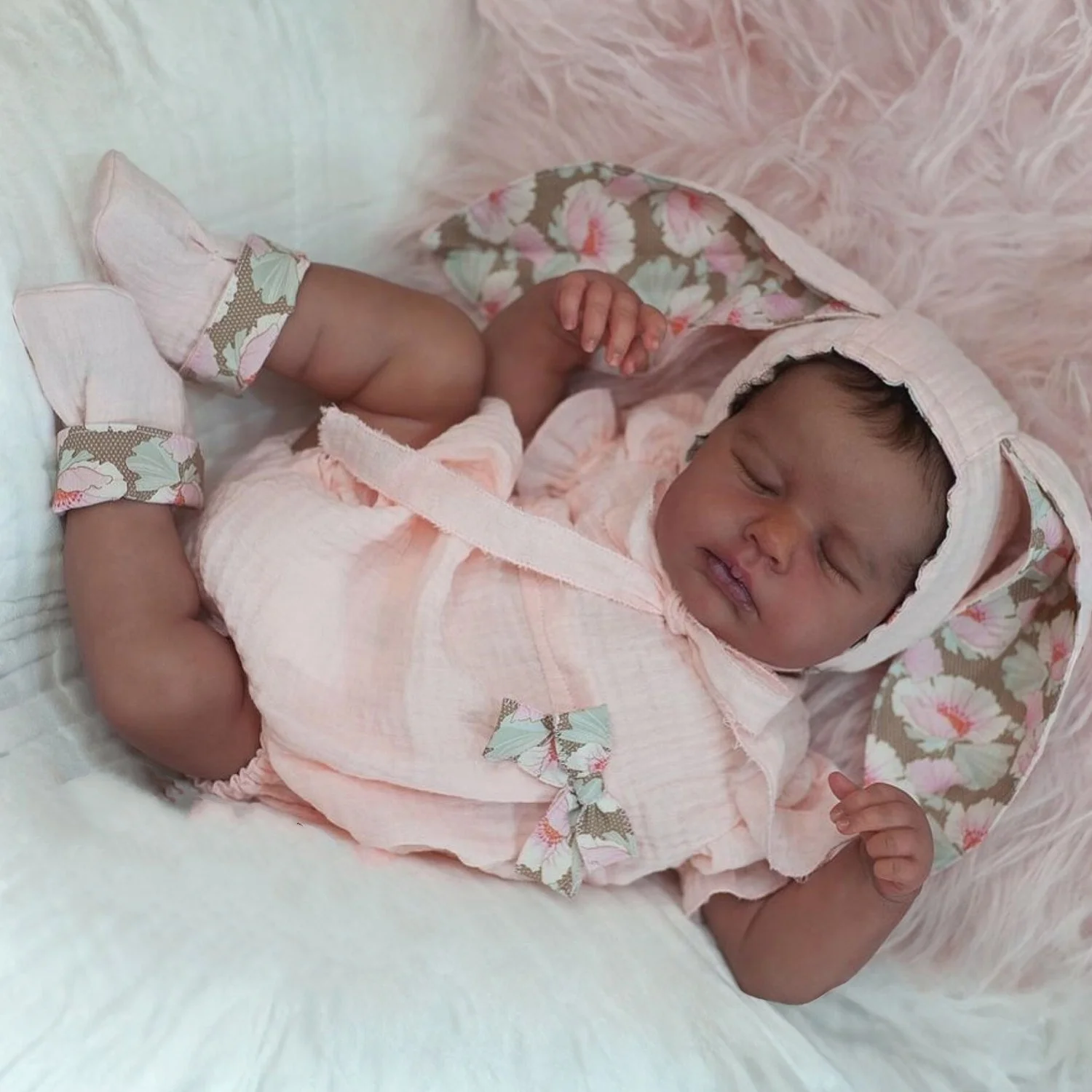 

50 CM Asleep Reborn Black Brown Skin Baby Art Doll Toy For Girl Lifelike Vinyl Limbs Cloth Body Doll Handmade Birthday Gift