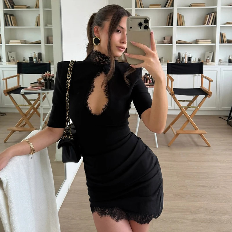 Schwarzes Spitzen-Minikleid für Damen, kurzärmelig, figurbetont, sexy Kleider, elegantes Sommerkleid mit Ausschnitten, Partykleid, schmales Kleid, Vestidos für den Urlaub