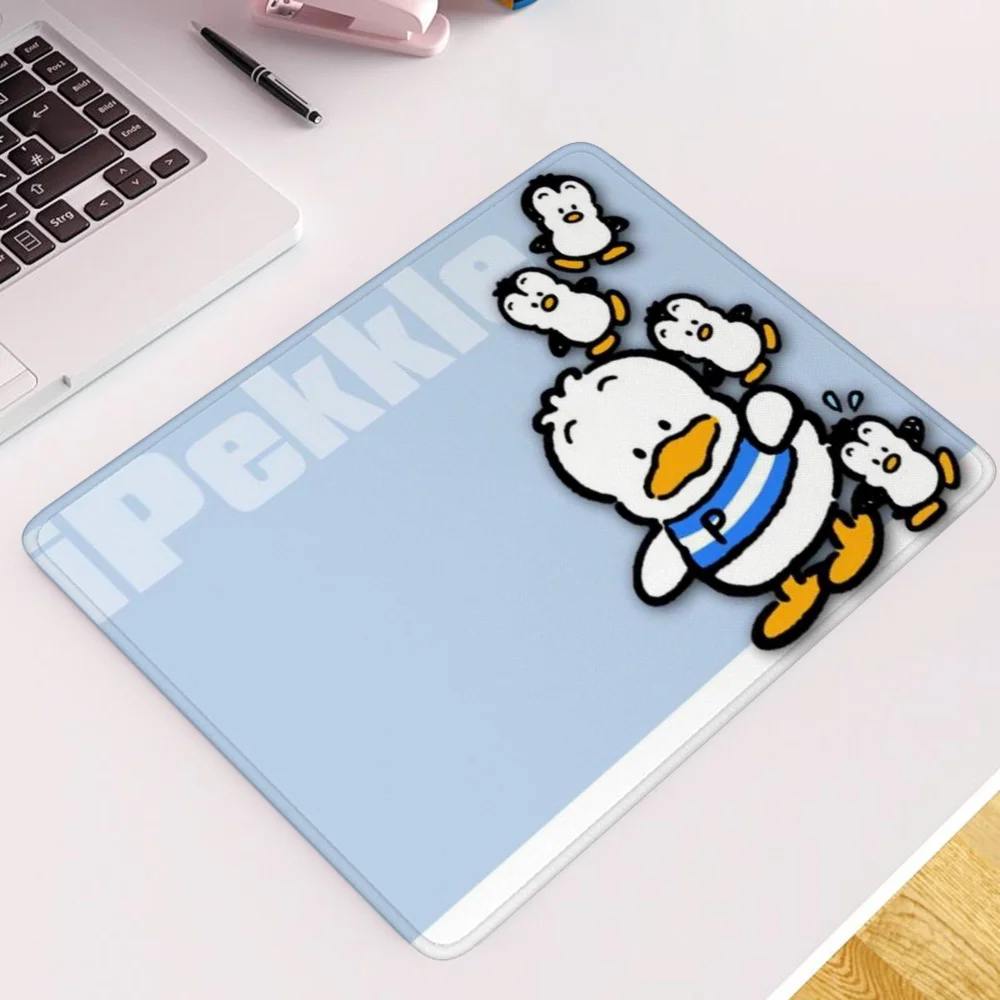 Small Game Mats Pekkle Computer Accessories Hot Pad Custom Mouse Pad Anime Gaming Mouse Mat Pc Gamer Girl Mousepad Company Desk