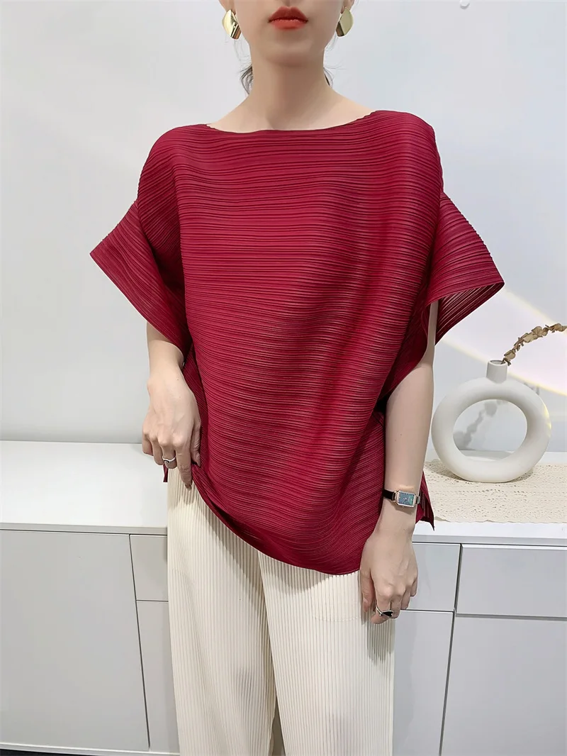 Miyake Pleated Tops for Women 2024 Summer New T-shirts Comfortable Casual Loose Niche Short-sleeved Slim Pleated Clothes