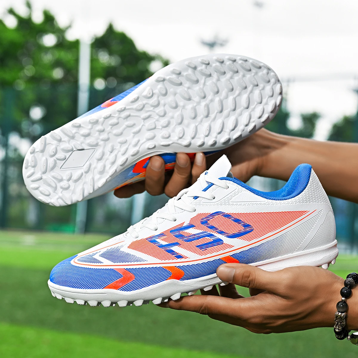 Zapatos de fútbol TF para niños, parte superior de tela de PU, suela de goma, botas de fútbol de entrenamiento antideslizantes y resistentes al desgaste