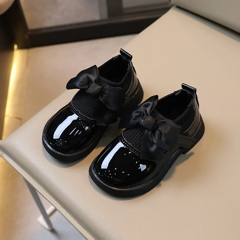Kids Black Glossy Leather Shoes Bow Decoration 2-8 Years Elastic Collar Soft Sole Daily Wear Shoes For Girls