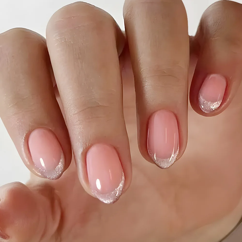 24PCS Simple Nude เล็บปลอม Jelly กาว Glitter ผงอัลมอนด์ฝรั่งเศสเล็บปลอมสําหรับเครื่องเทศสาวเล็บสวมใส่กดบน