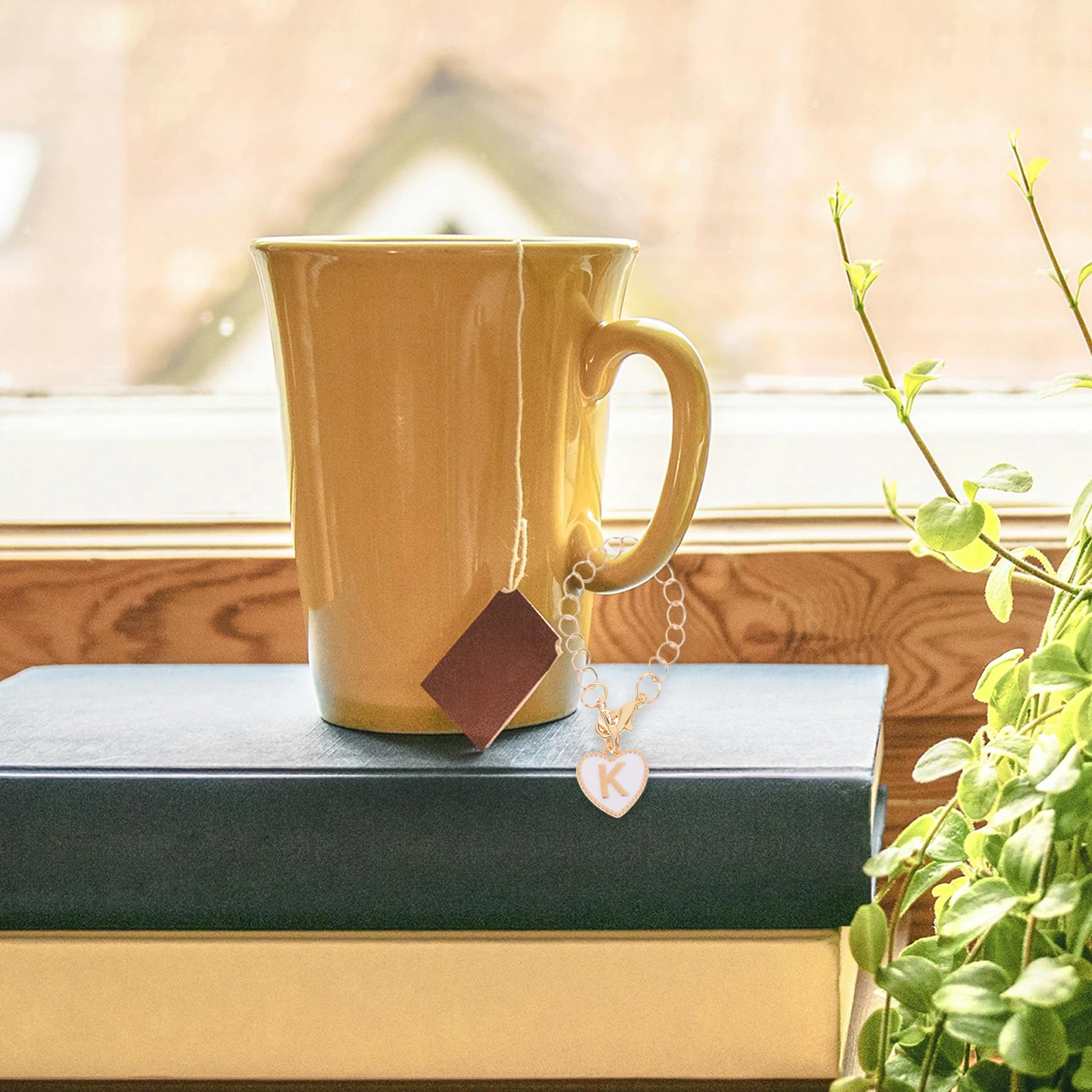 

2Pcs English Letter Charms for Water Bottle Handle Cup Hanging Chain Decorative Pendant Accessories for Keys Bags Crafts