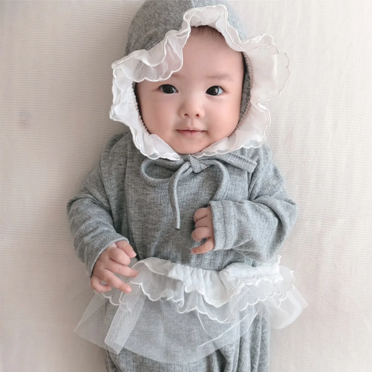 2026 Fall Baby Lace Hem Jumpsuit Baby Girl Long Sleeve Triangle Onesie French Lace Hat Infant Romper