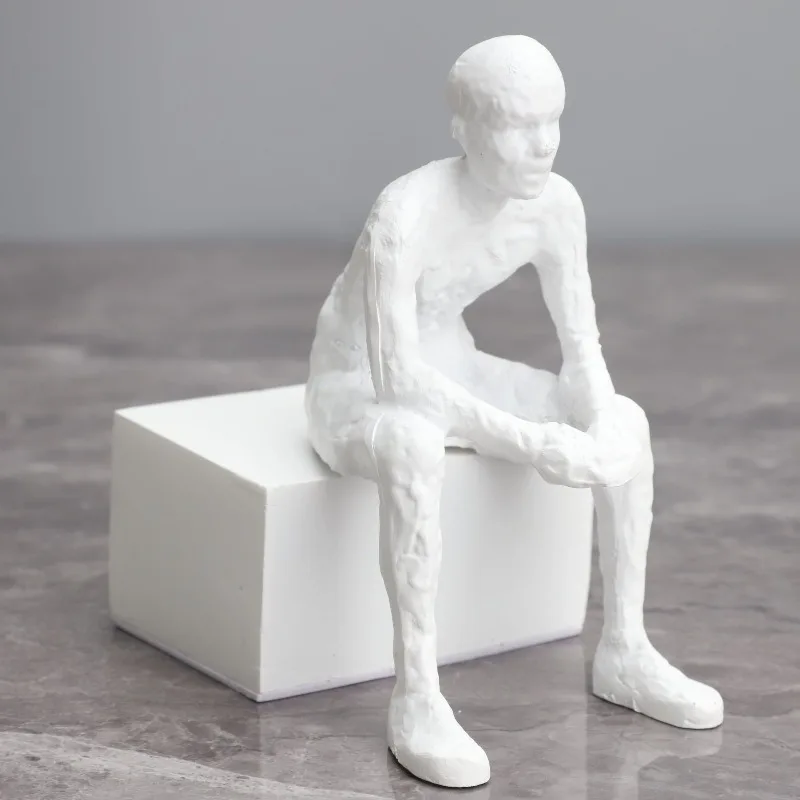 Creative White Resin Thinker Figure Sculpture Craft Desktop Decoration Abstract Art Figure Statue Indoor Aesthetic Decoration