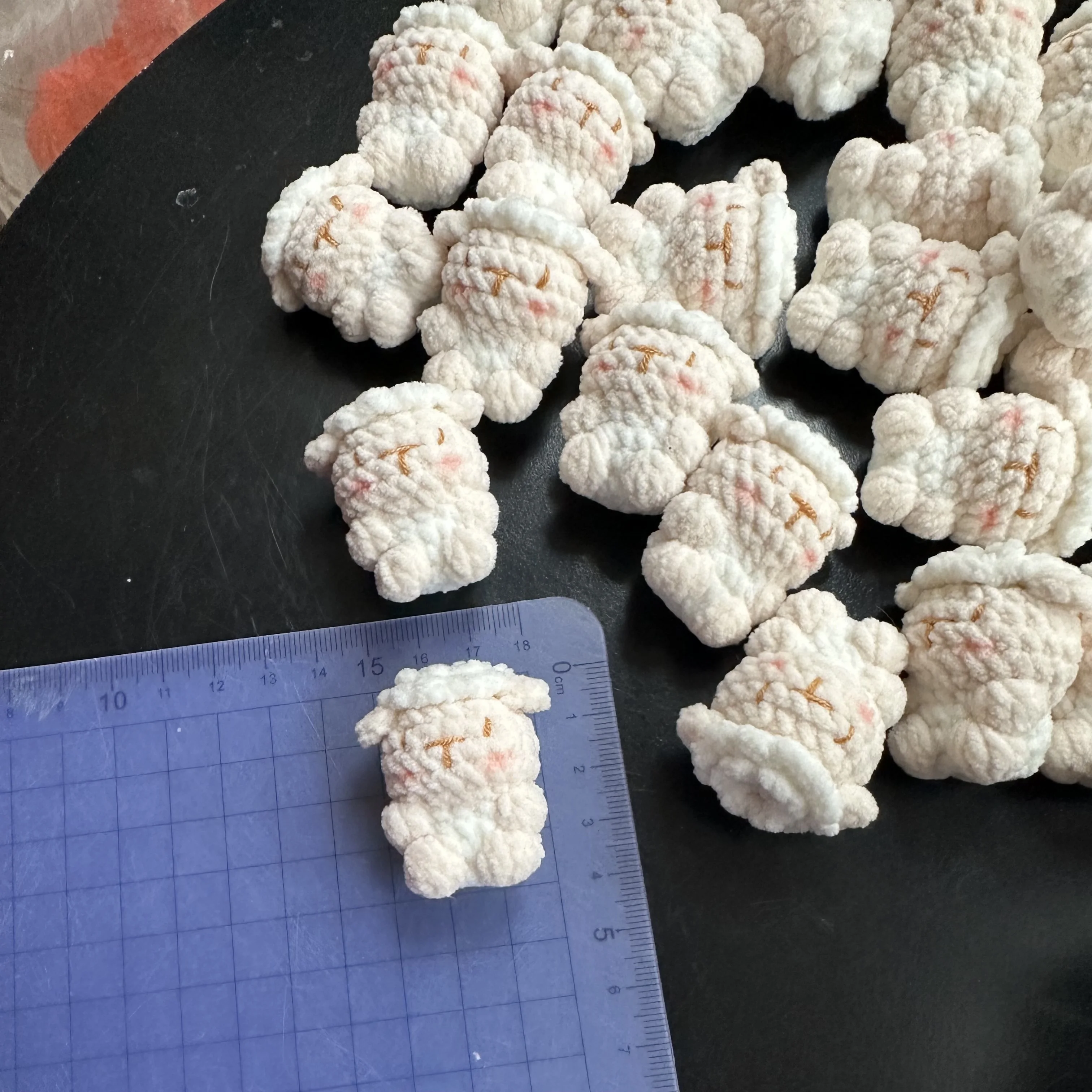 4cm Cute Mini Jelly Lamb Crochet Keychain For Gifts Creative Handmking Cartoon Sheep Doll Knitting Keyring Accessories Wholesale