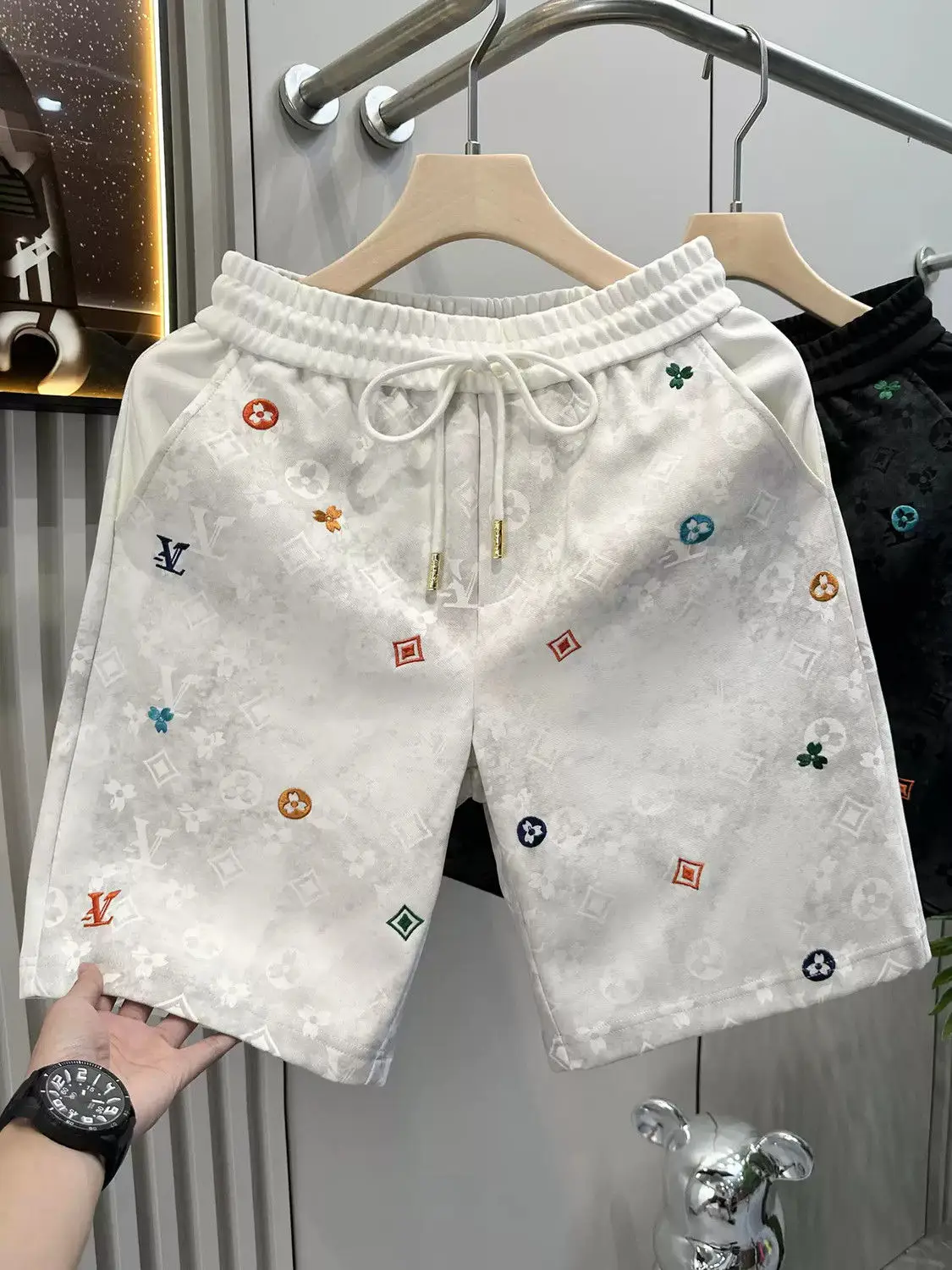 

Fashion embroidered casual sports shorts men's trendy brand 2025 summer new beach five-point pants