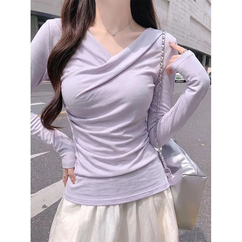 2026 Autumn Long Sleeve Purple twisted pleated T-shirt for Women Korean Slim Fit and Slimming Waist Cinching Shirts Elegant Tops