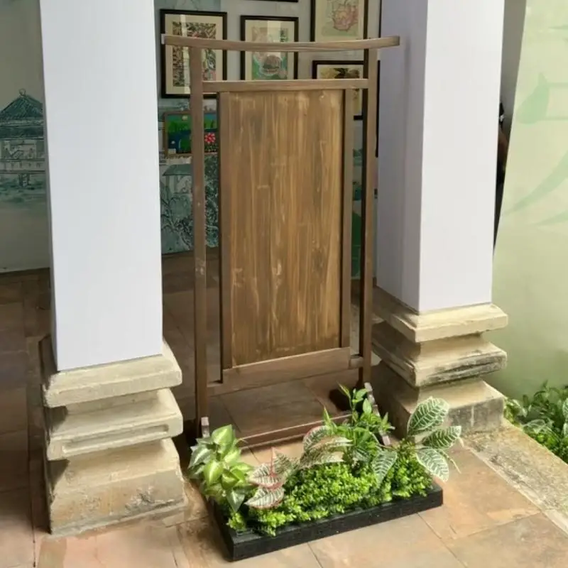 Customized indoor and outdoor wooden poster display signs, retro display signs, antique display signs, floor-to-ceiling