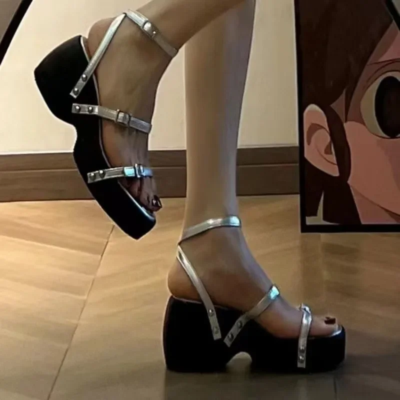 إسفين PU عالي للنساء ، حزام نحيف ، نعل سميك ، منصة خارجية ، أحذية نسائية ، صيف ، مثير ، جديد ، كعب ، مشبك ،