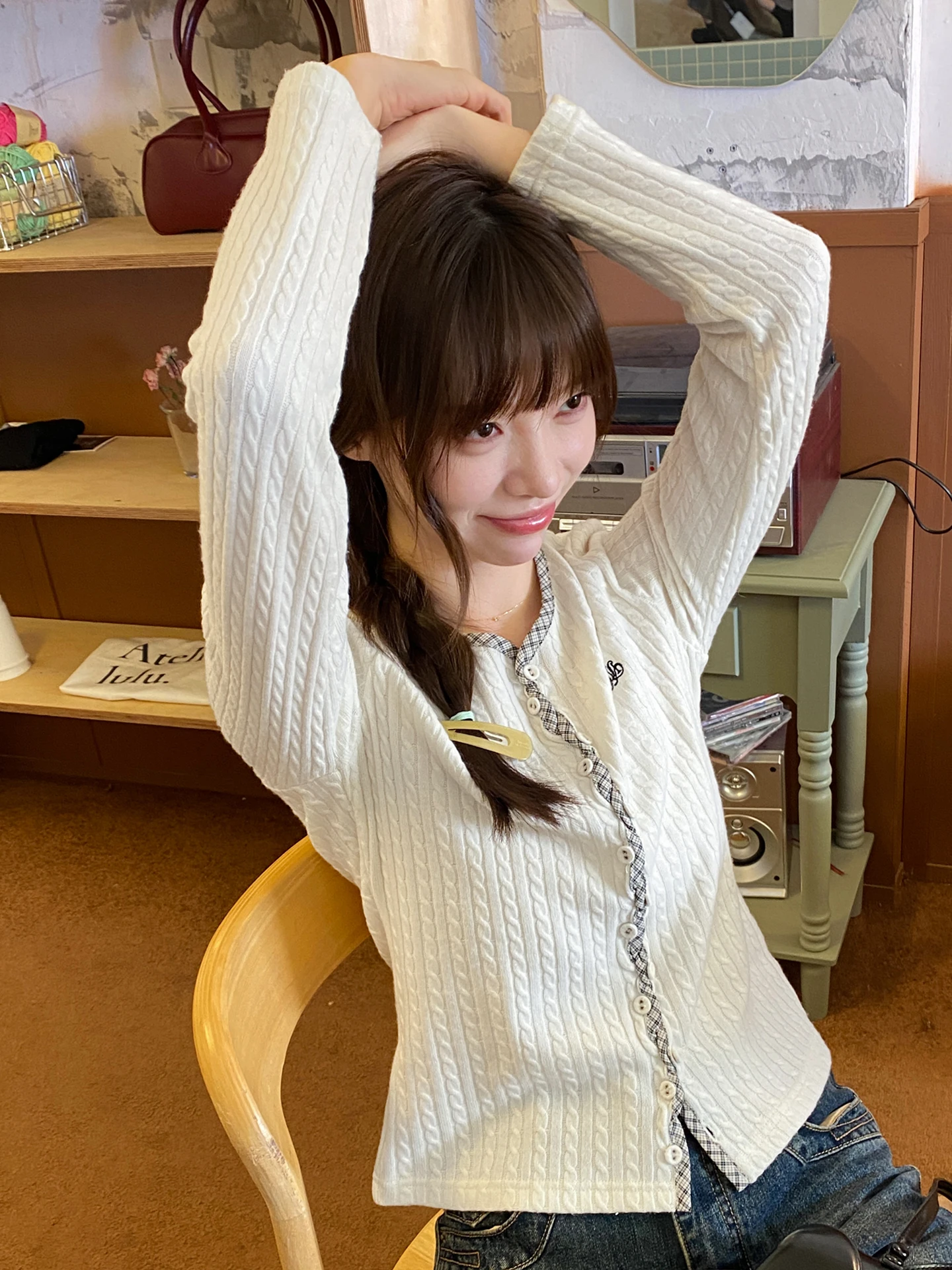 

Milk Rabbit Knitted T-Shirt Women's Long Sleeve Plaid Twist Knot Texture Polyester Fiber Spring Fashion Simple Style Top