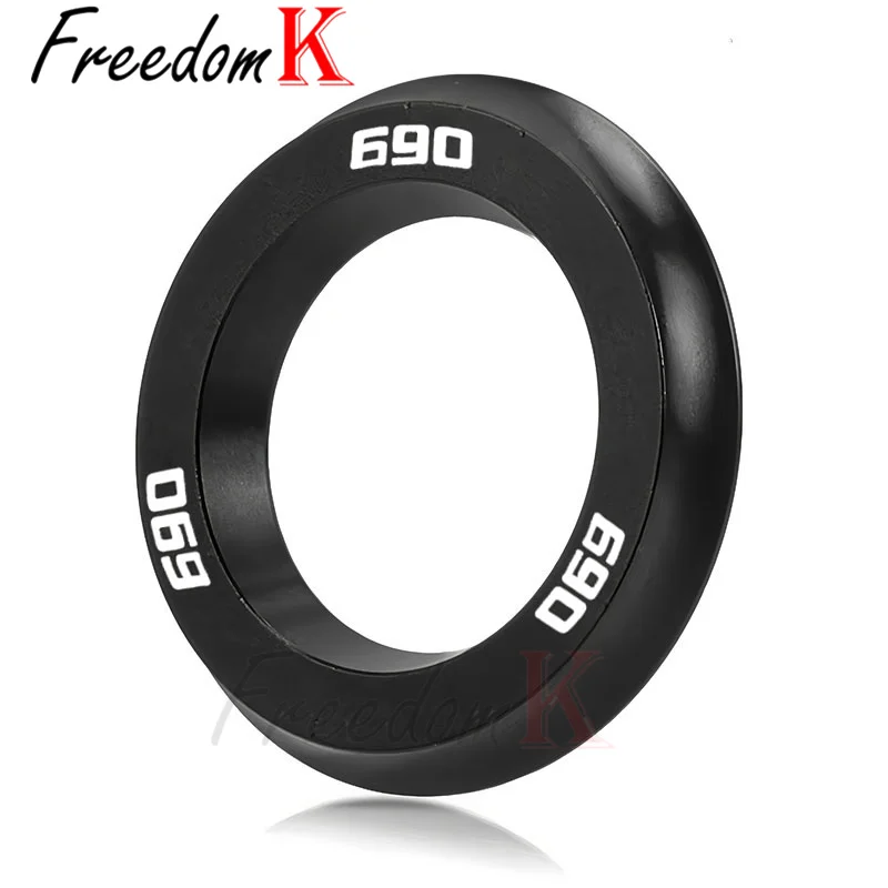 ل 690 SM/SMCR SMC R 690SM 690SMCR 690SMC 2008-2023 2022 دراجة نارية الإشعال غطاء خنق حلقة الزخرفية ثقب المفتاح الدائري