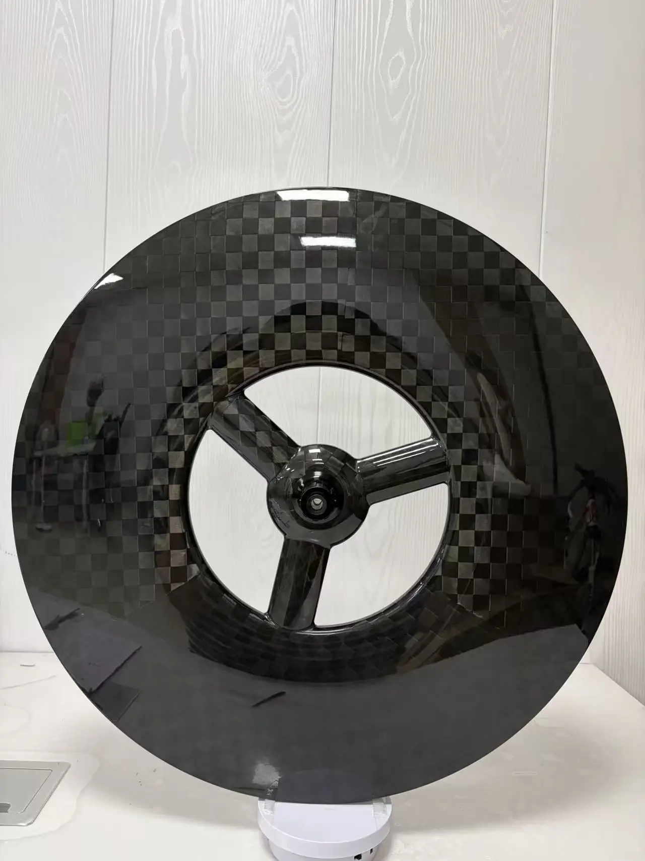 700C Carbon Disc Wheel 28mm Width180mm Depth18K Glossy Carbon Tubeless  Lightweight Design Excellent Aerodynamic Performance