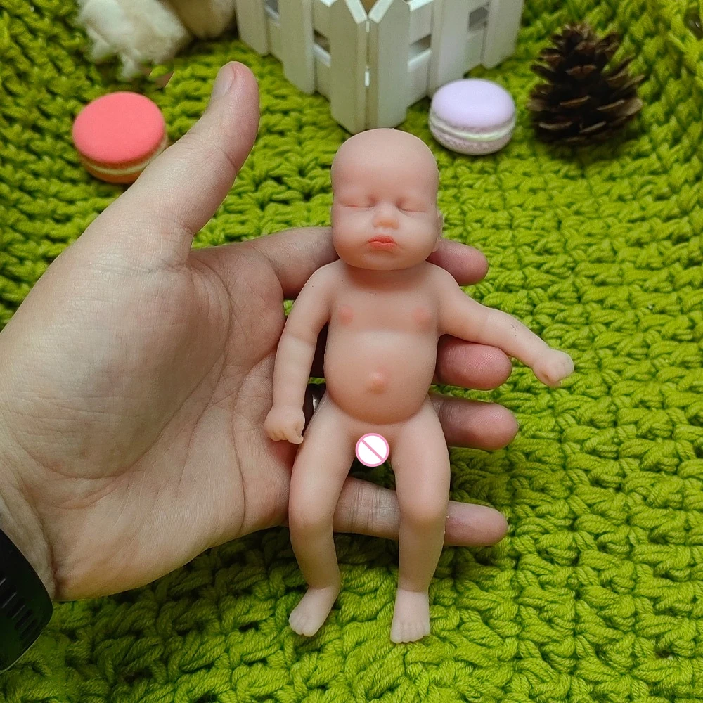 Closed Eye Silicone Reborn Doll 6-inch Mini Imitation Baby Doll 15cm Solid Silicone Doll