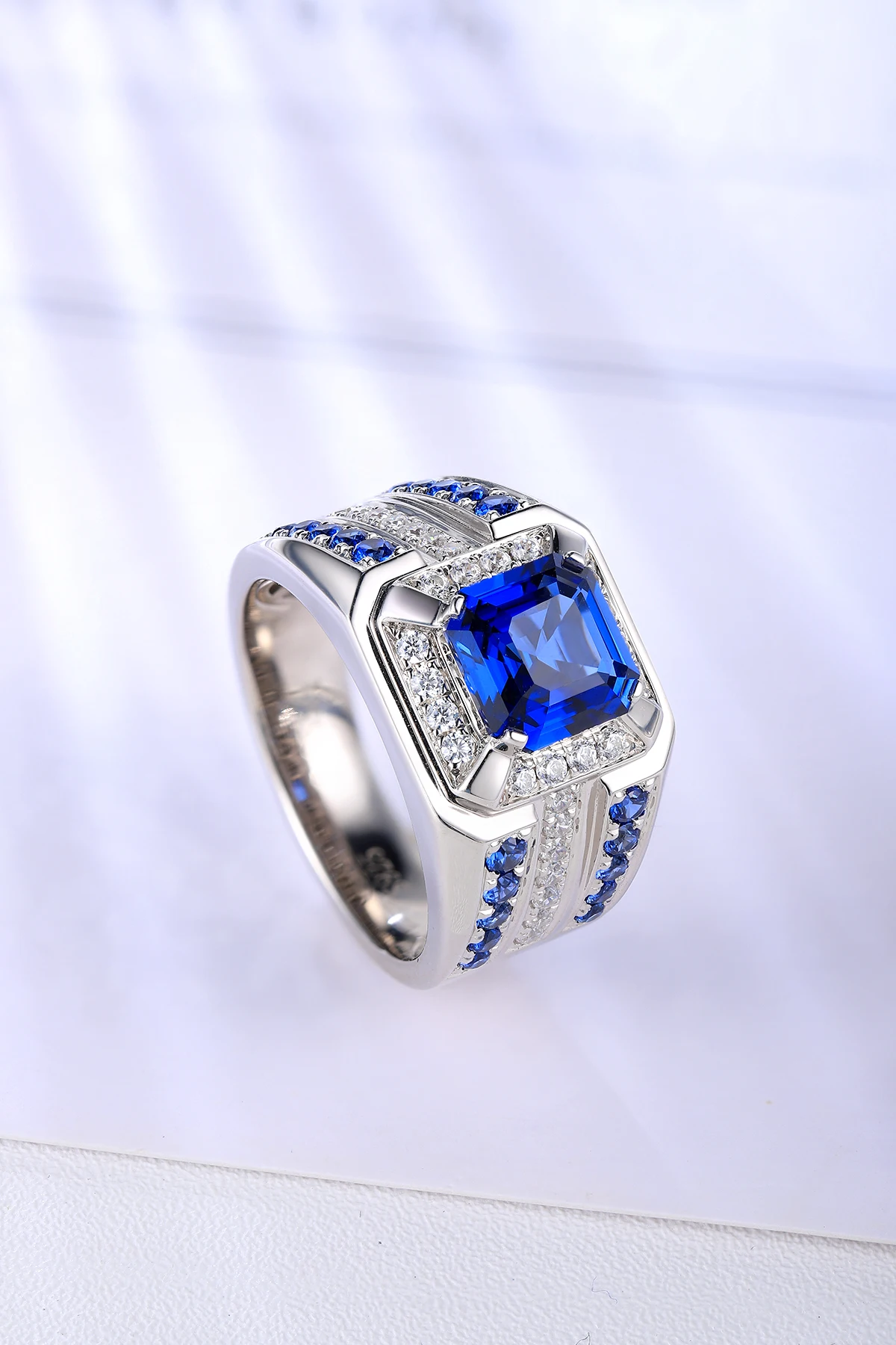 Bague en saphir cultivé en lab - Quality Men'S Accessories avis et prix