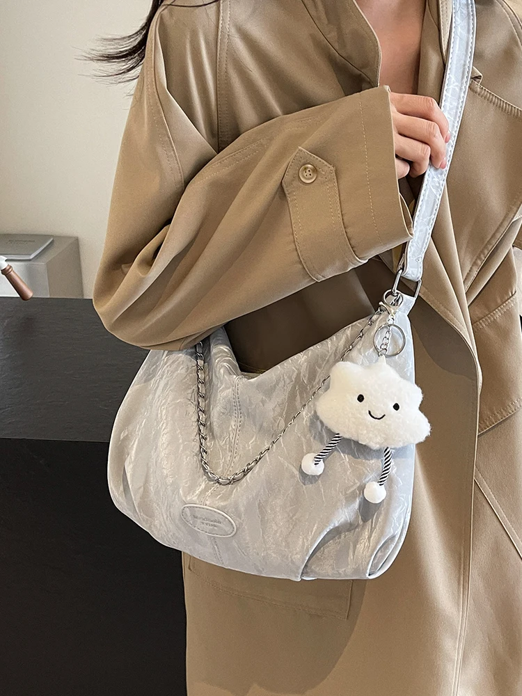 

2025 New High-end Shoulder Bag Large Capacity Women Crossbody Bag Commuting Dumpling Shoulder Bag