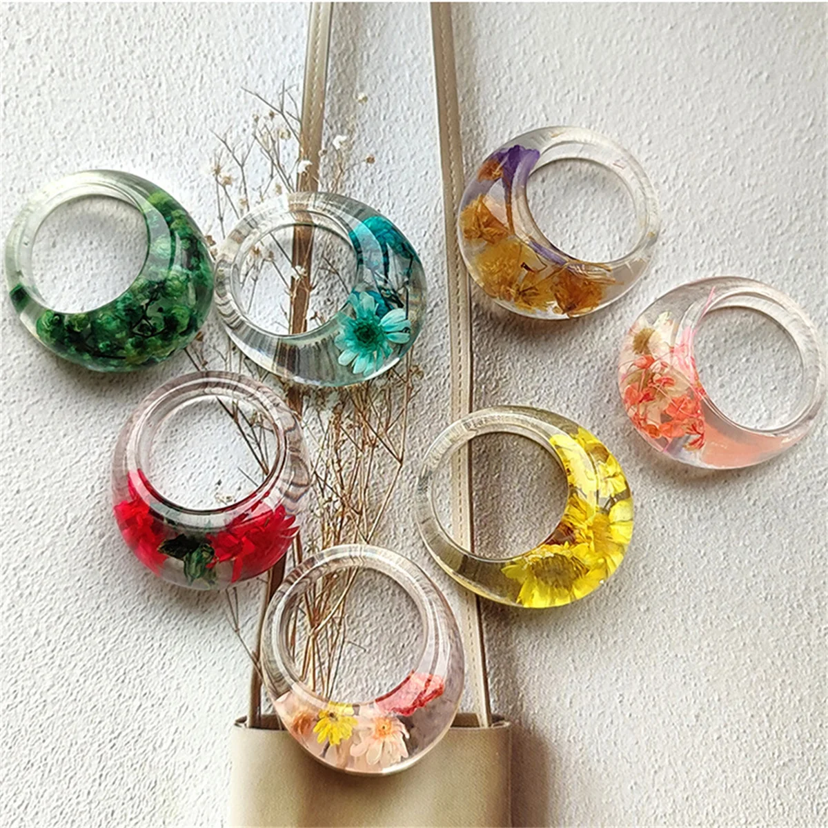 Women'S Real Y2K Fashion - Transparent Resin Ring with Real Flowers