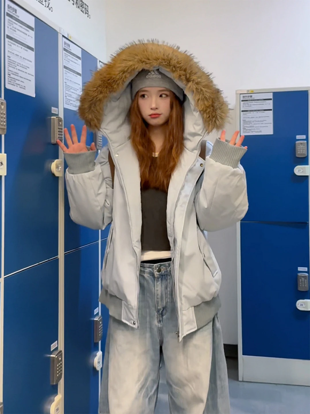 

Thiened American Sle Cotton Jaet with Hood And Large Fur Collar for Men And Women Casual Winter Outerwear for Couples