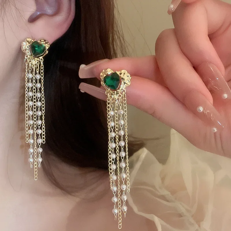 Statement Gold Color Pearl Chain Earrings Vintage Green Stone Heart Shaped Long Tassel Clip on Earrings No Piercing for Women