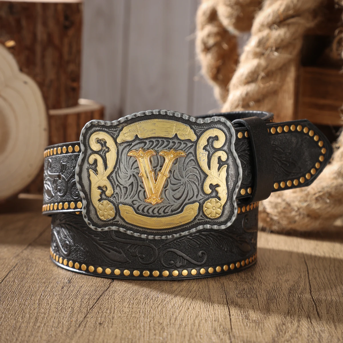 Ein PU-Gürtel für Damen und Herren, der den Stil von Western-Denim und Retro vereint, ist perfekt für alltägliche Freizeitausflüge. – Detail 8