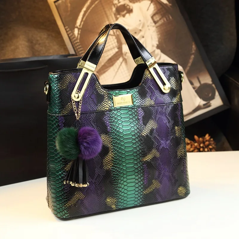 Nowe mody serpentynowe torebki damskie europejski Design Pu skórzane damskie torby na ramię kobieta dziewczyna marka luksusowa torba Crossbody — zdjęcie 4