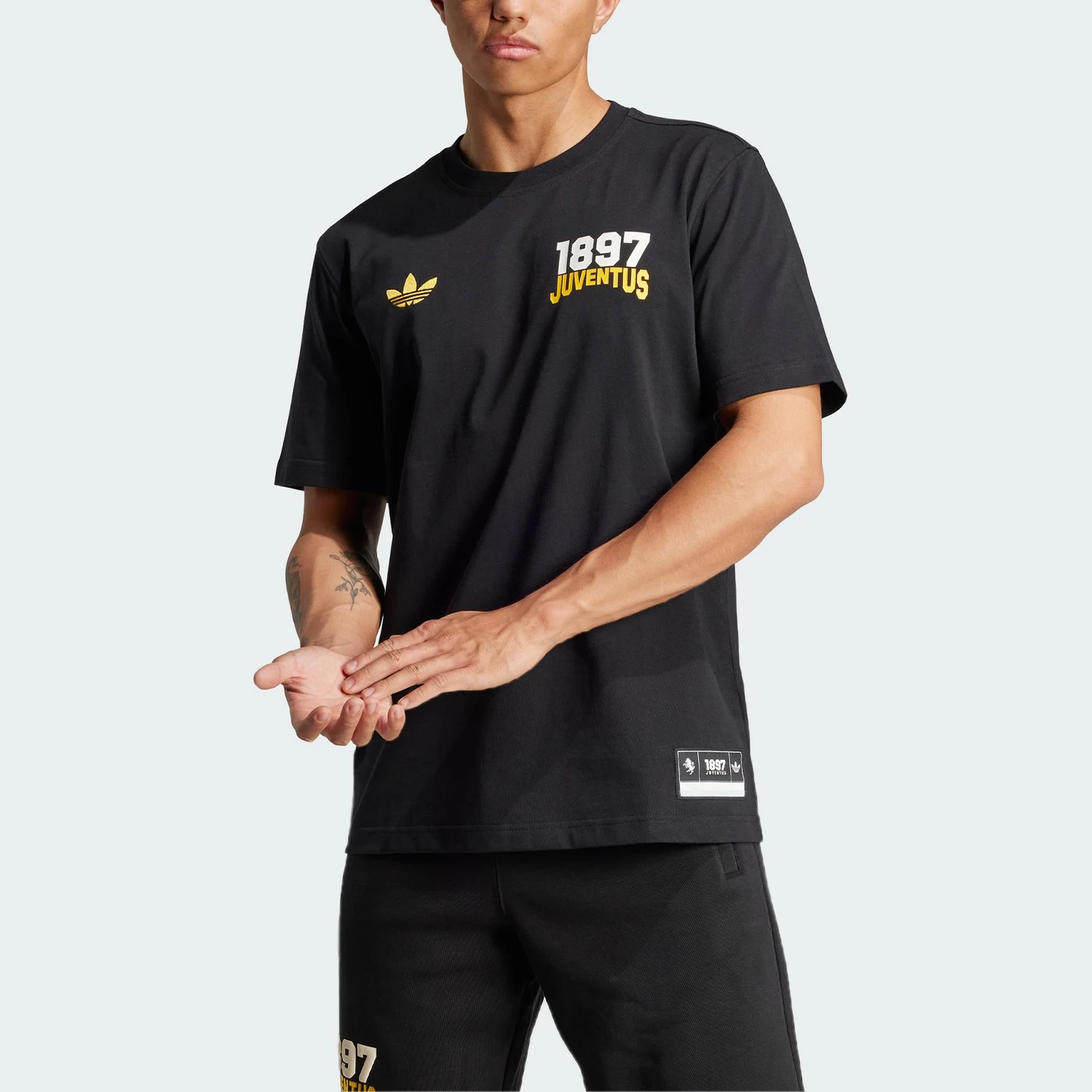 

Adidas Originals Men's Soccer Training Casual T-shirt JL6114