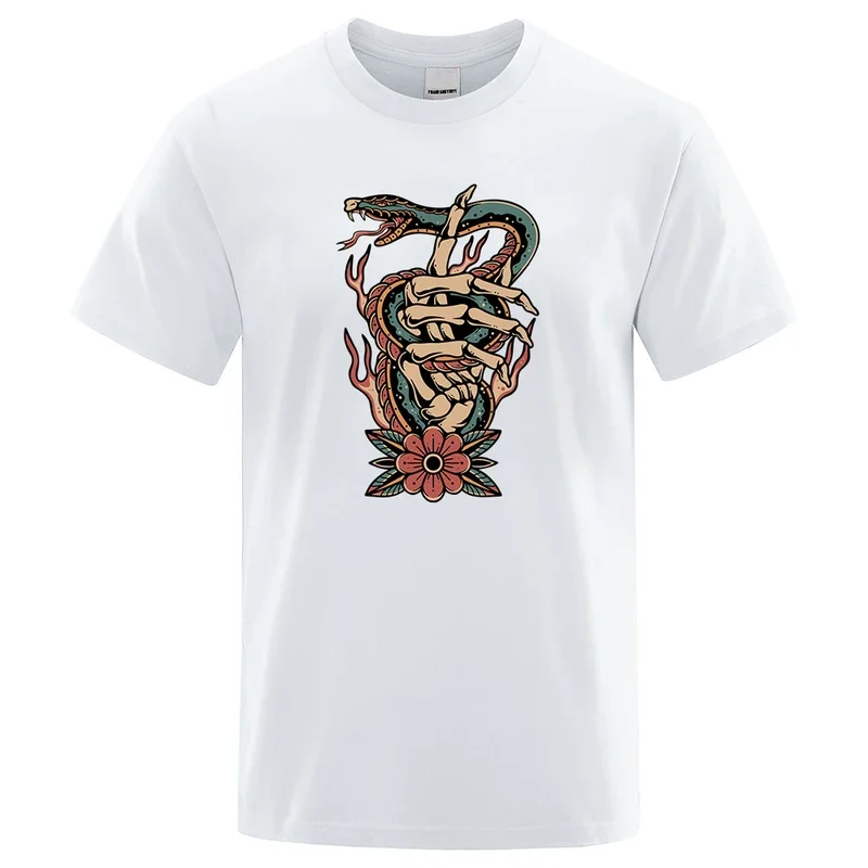 Poisonous snake winding around the fingertips tops men fashion soft T shirt Hip Hop Street cotton T-shirts luxury oversized tees