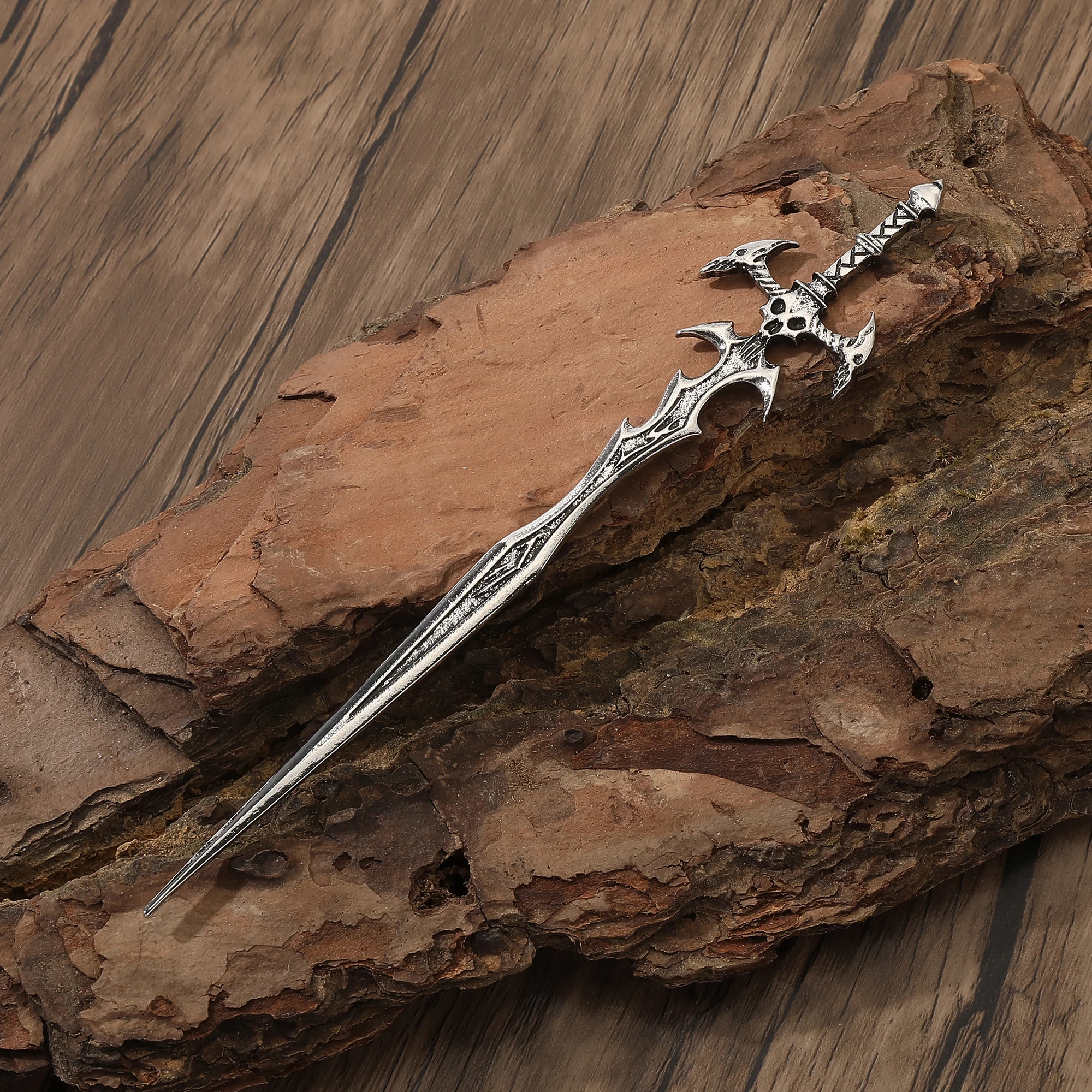 Viking Retro Crow Skull Sword Hair Stick Hairpin Trendyy Fashion Versatile Hairpin Hair Accessories Norwegian Style Accessories Party Jewelry Valentine's Day Mother's Day Birthday Gift