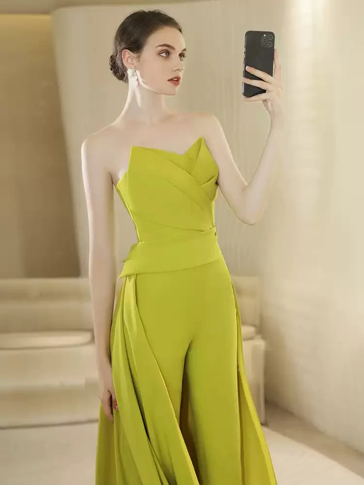 Nuovo Oliver Green Prom Party Dress 2026 Scollo a V senza maniche Tuta Abito formale Abito da spettacolo da sera Compleanno Robe De Soriee