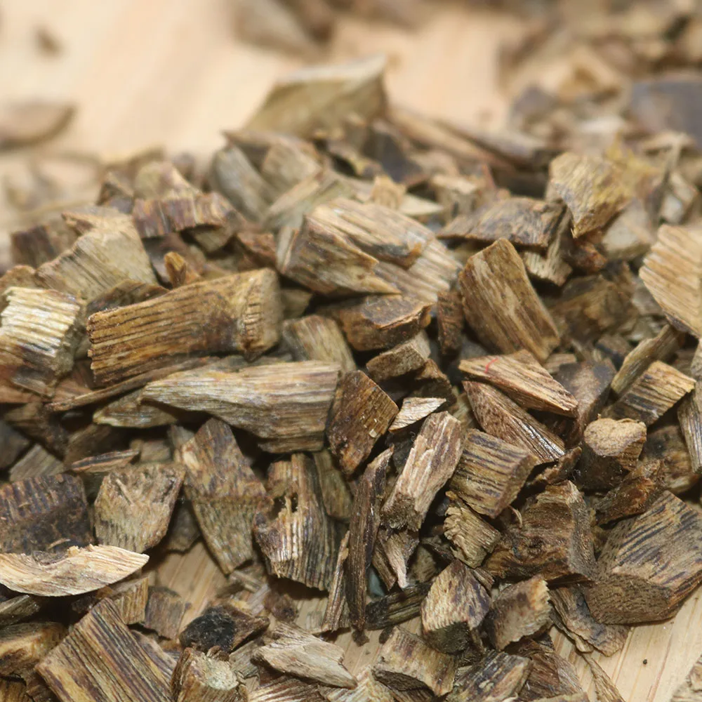Chispas de Agarwood Kynam 50g, Bolsita Aromática, Incienso Natural Qi Nan, Decoración para el Hogar, Aromaterapia, Fragancia Floral Frutal Dulce y Fresca, Relajante
