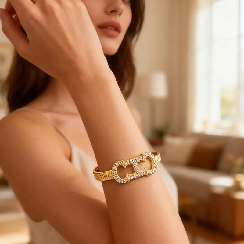 

CH позолоченный браслет с логотипом CC, инкрустация цирконом, браслет из титановой стали, внутренний диаметр 6 см, роскошные модные ювелирные изделия, подарок для женщин