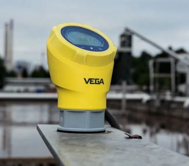 NEW ORIGINAL Radar level sensor VEGAPULS 31 Compact radar sensor for continuous level measurement