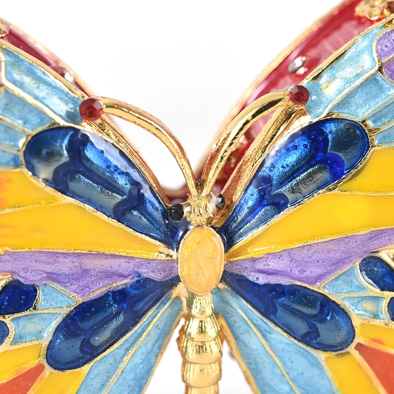 Cross border enamel animal shaped metal crafts, ornaments, and storage boxes in Europe and America