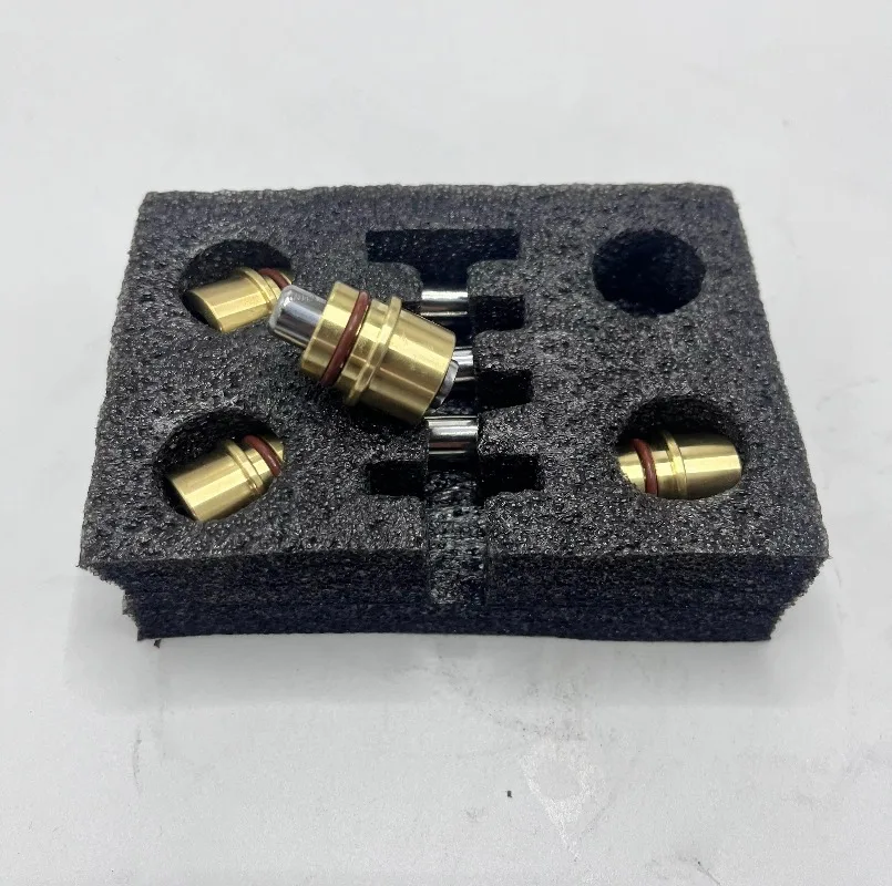 

YN30V00105F1 Подходит для Kobelco SK200-8 210-8 250-8 Комплект для ремонта прогулочного ножного клапана экскаватора Комплект сердечника клапана