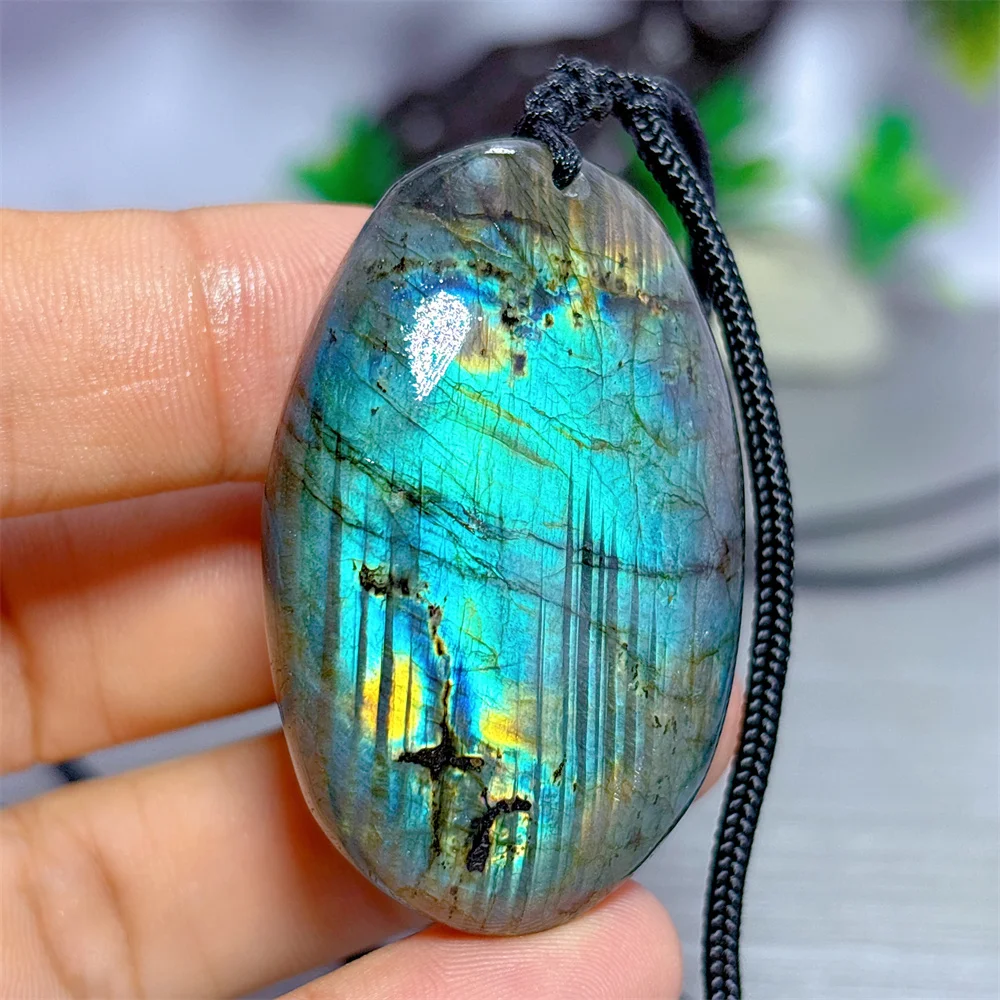 Labradorite Palm Pendant Natural Crystal Lucky Quartz Stone Garden Reiki Gifts Healing Energy Love Home Decoritem Room Decor