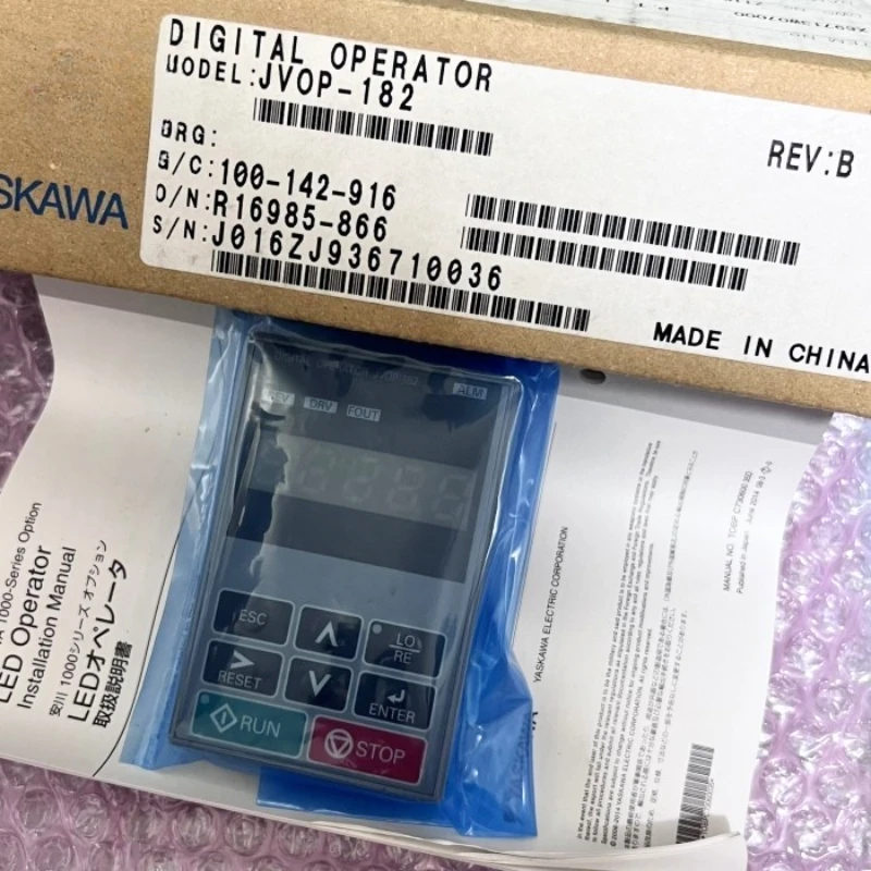 لوحة التشغيل العاكس Yaskawa JVOP-182 الجديدة التسليم السريع
