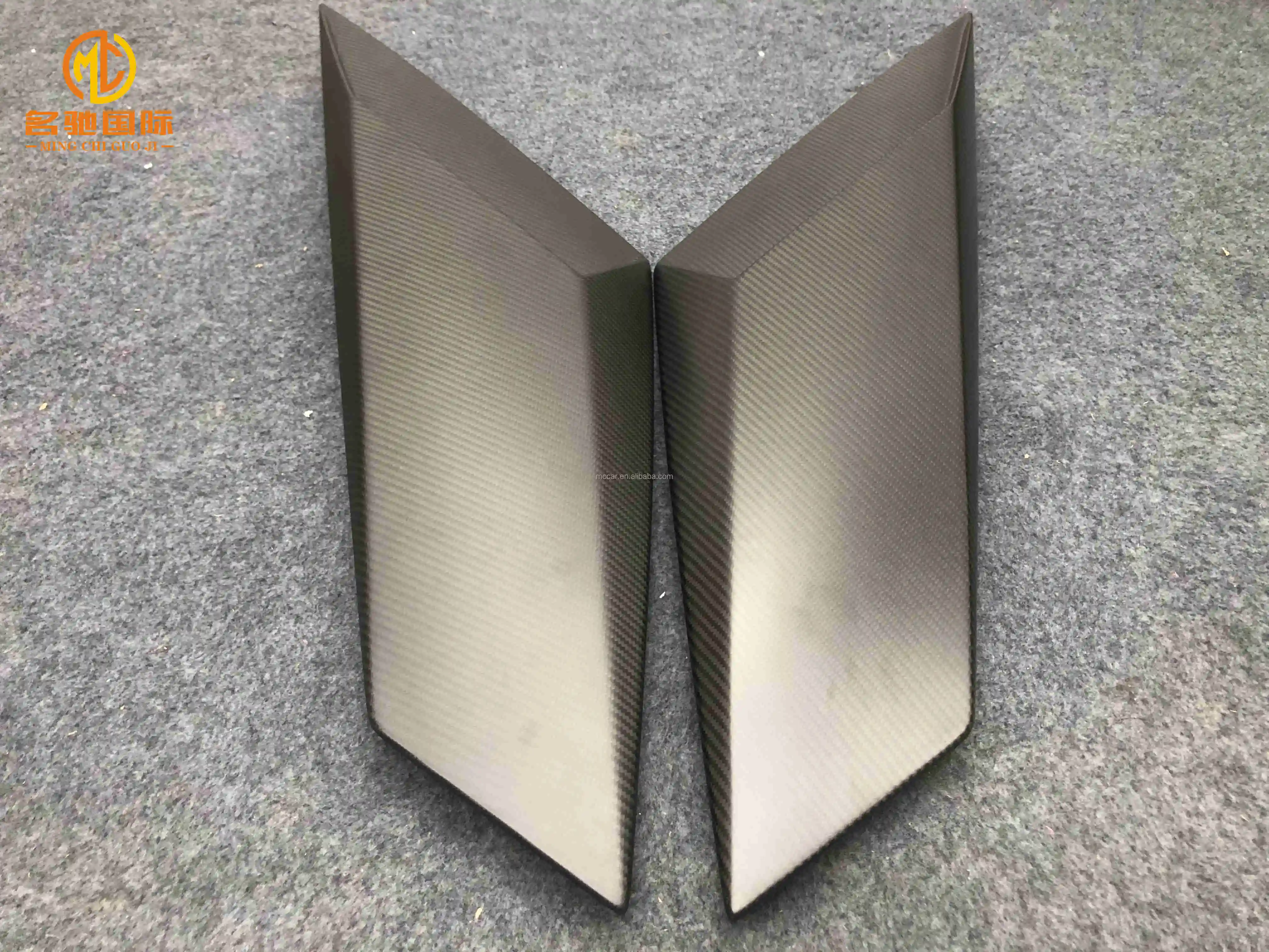 ماتي عالية الجودة نافذة جانبية خلفية الديكور لامبورغيني LP700 LP720 LP750 ألياف الكربون فتحات الهواء الخلفية