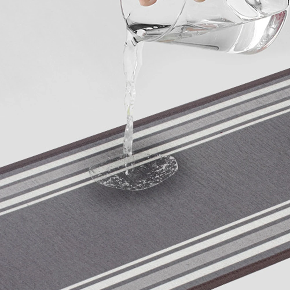 

Self-Adhesive Stair Tread Polyester Durable Carpet Stair Runner Rug for Wood Steps Indoor Nonslip Staircase Staircase Runner