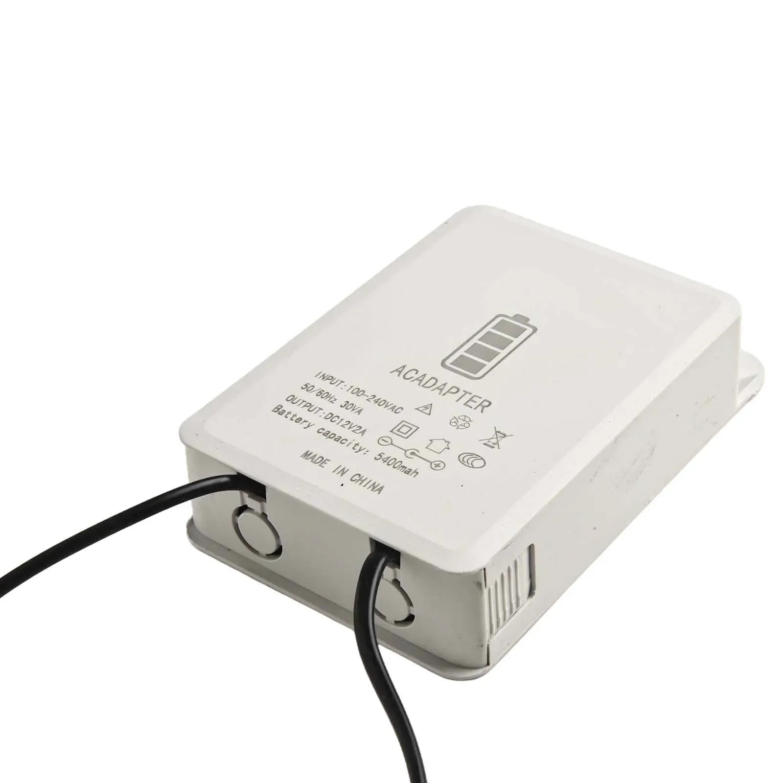 UPS Adaptor Daya Tak Terputus Panjang Garis DC 20CM untuk Kamera Keamanan Perlindungan Elektromagnetik Kontrol Frekuensi Tetap