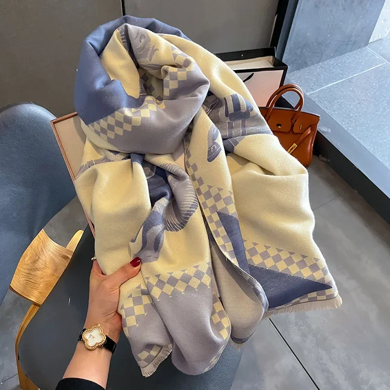 Horse Print Cashmere Scarf Women Warm Shawls and Wraps Thick Winter Soft Muffler Pashmina Design Bufanda Echarpe Femme