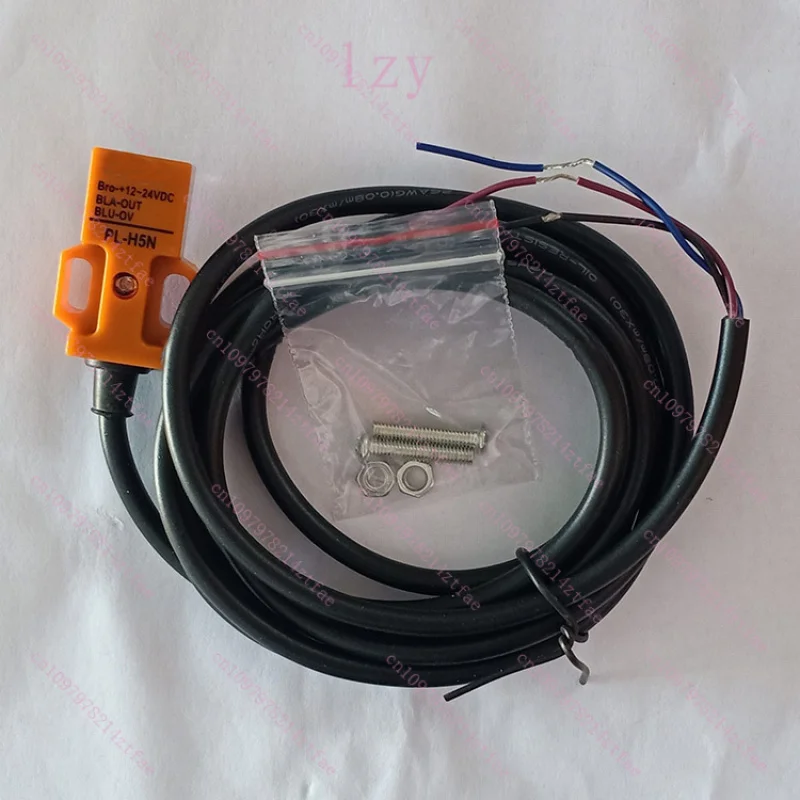 Sensor For F.T.C PL-H5N Proximity Switch PLH5N Three-wire Type New 12-24VDC 1PC