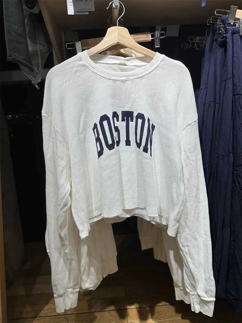 女性のラウンドネックTシャツ,長袖,モノクロ,快適な女性のファッション,カジュアル,ファッショナブル,2023