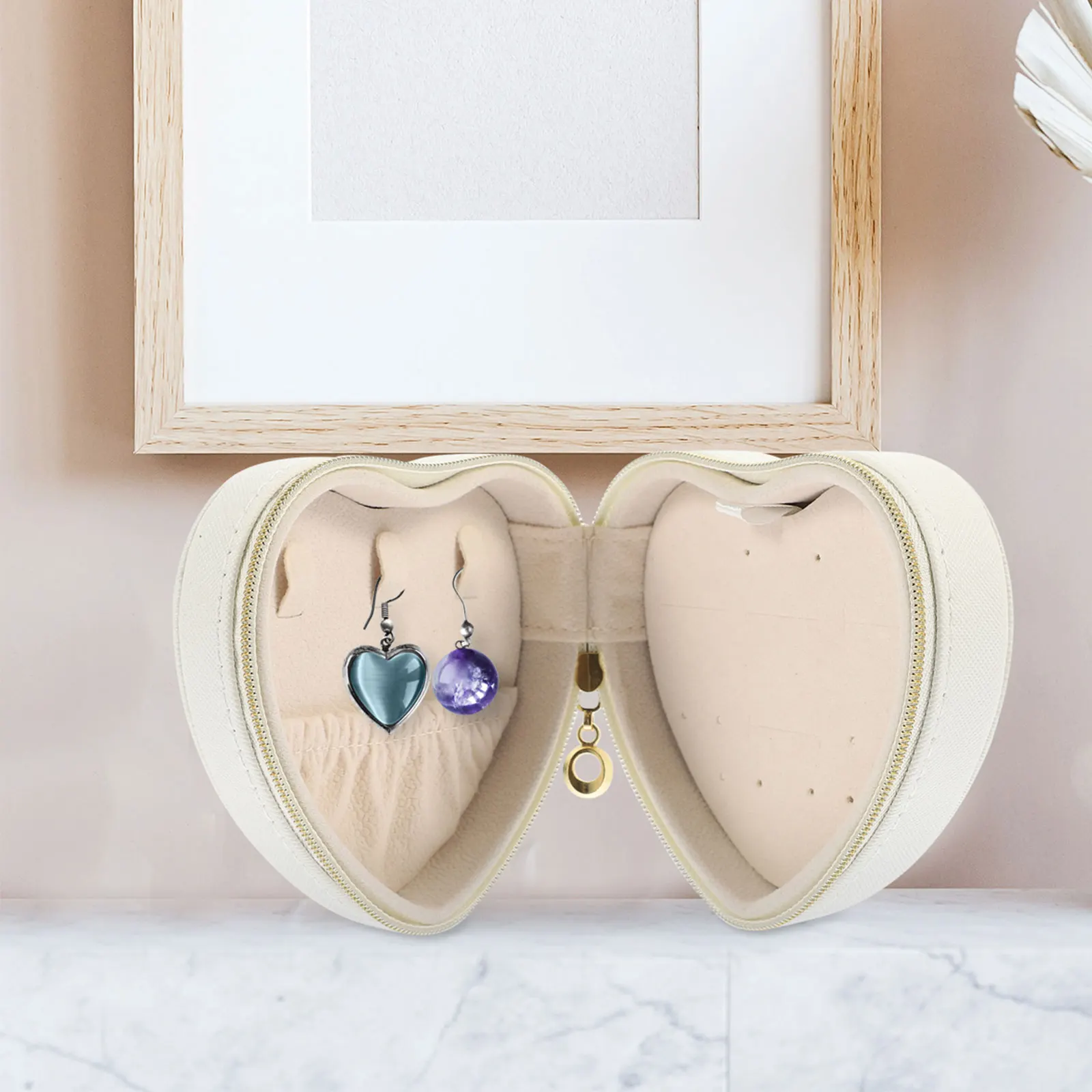 

Heart Shaped Jewelry Box PU Travel Storage Ladies Gifts Earrings Necklace ganizer Small Hoop Brooch Hairpin