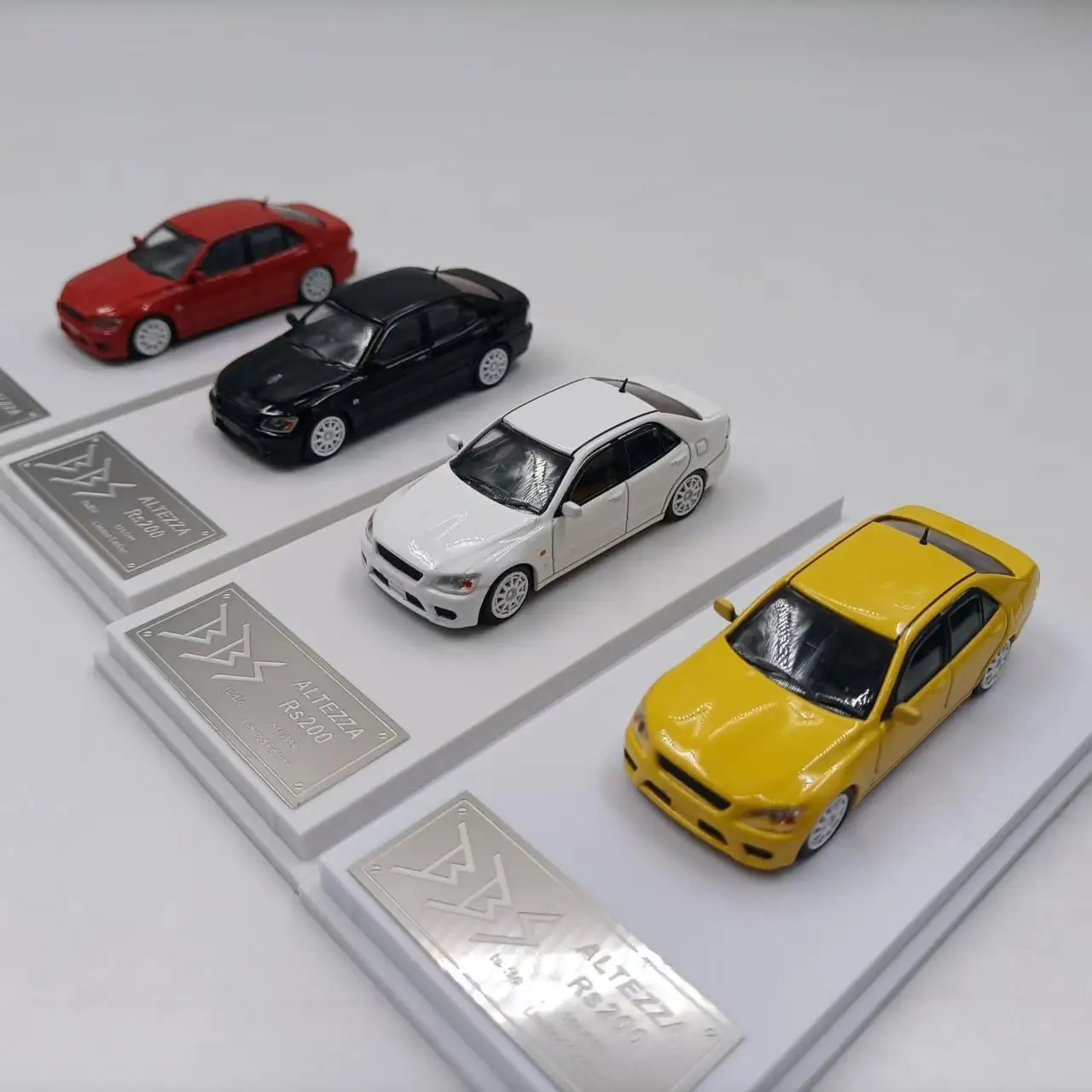 

Литой под давлением масштаб 1:64 BBS Toyota ALTEZZA Rs200, модель автомобиля из сплава, Коллекционная игрушка, подарок, сувенир, украшение для дисплея