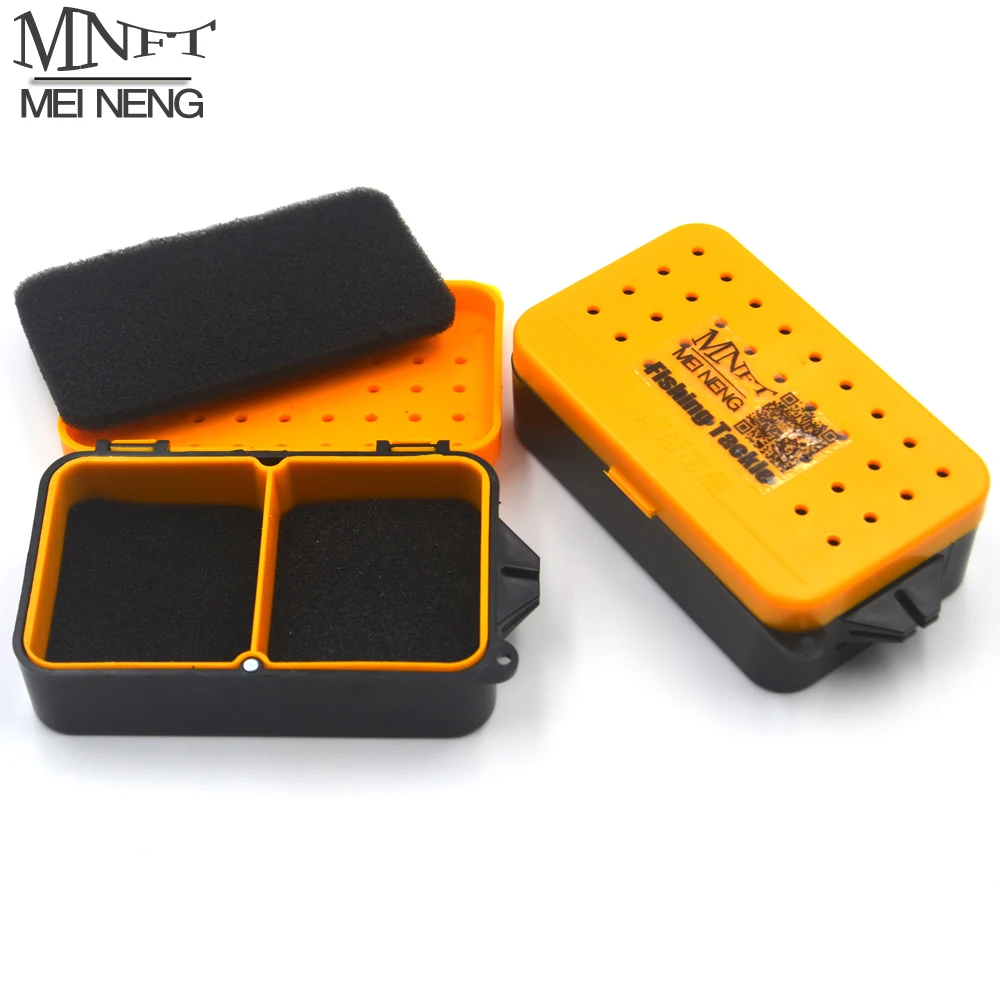 MNFT 1PCS Portable Fishing Alive Lures and Baits Box Blood Earthworm Lure Storage Boxes 10*6*3.3cm