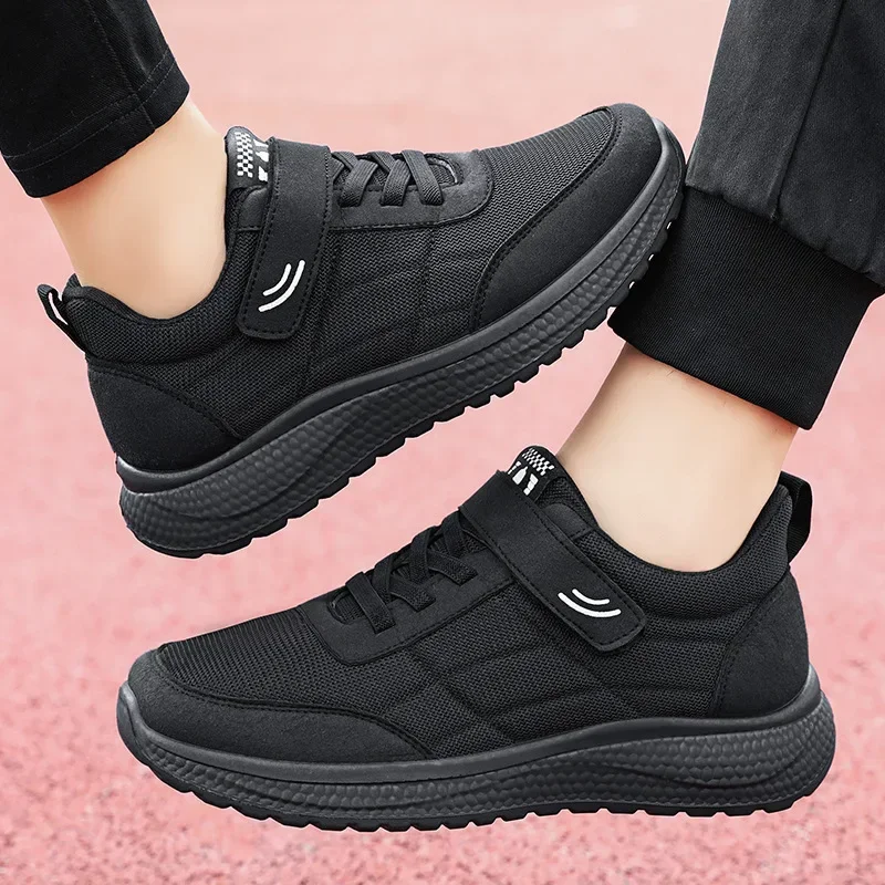 

Shoes Men's 2024 Spring and Autumn New Solid Color Casual Versatile Sports Casual Shoes Velcro Convenient Couple Walking Shoes